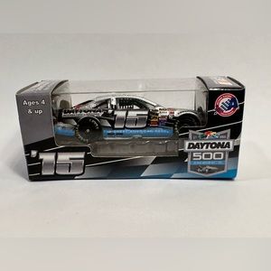 NASCAR Daytona 500 Program Car Lionel Racing 2015 Toyota Camry 1:64 Limited
